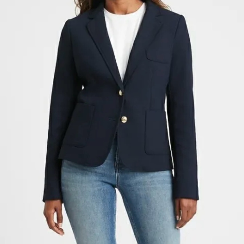 Banana Republic NWT Classic Fit jacket size 6P blazer lined dark blue